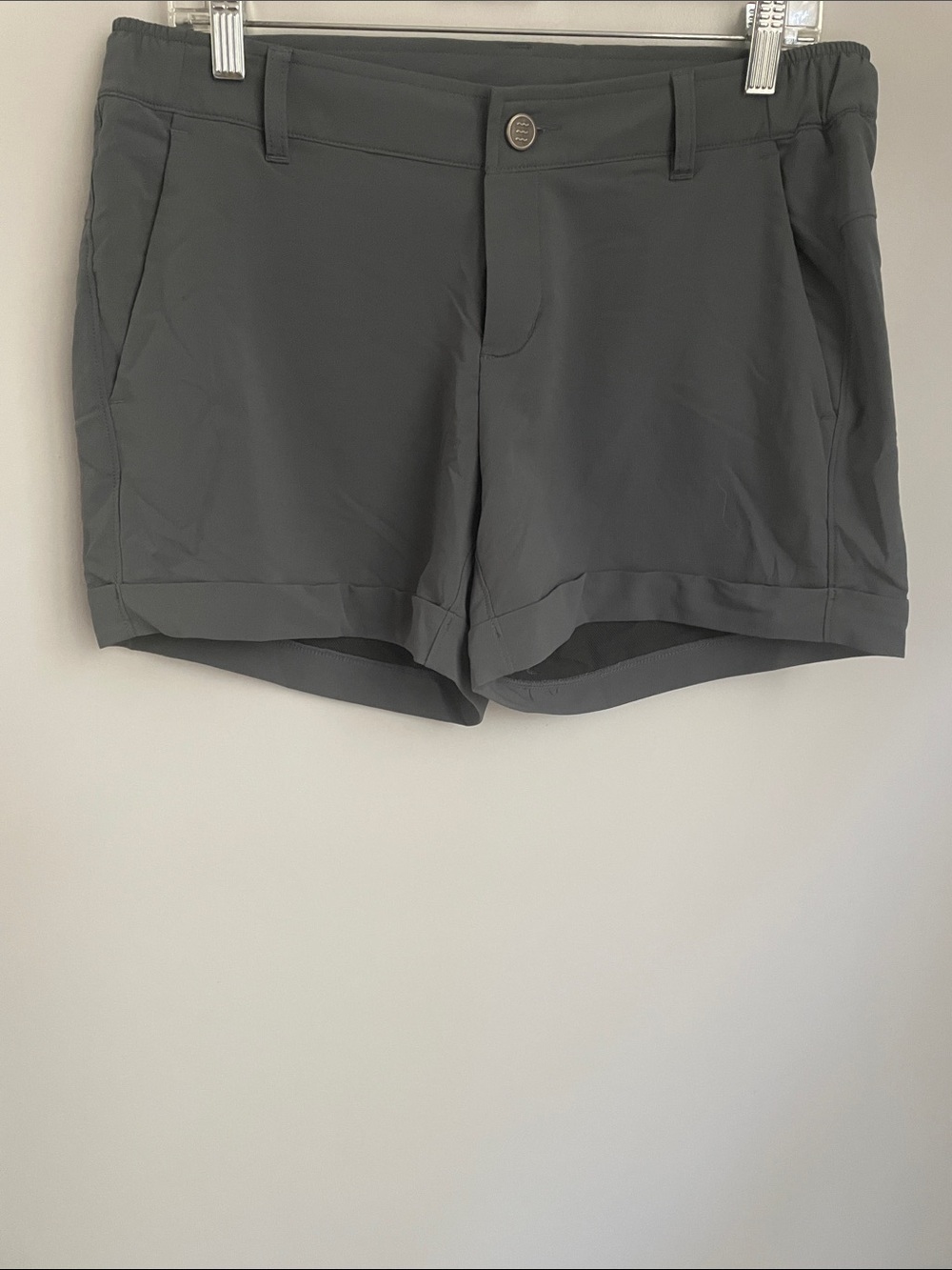 Free Fly Women’s Gray Cuffed Bamboo Blend Utility Shorts Size Medium
